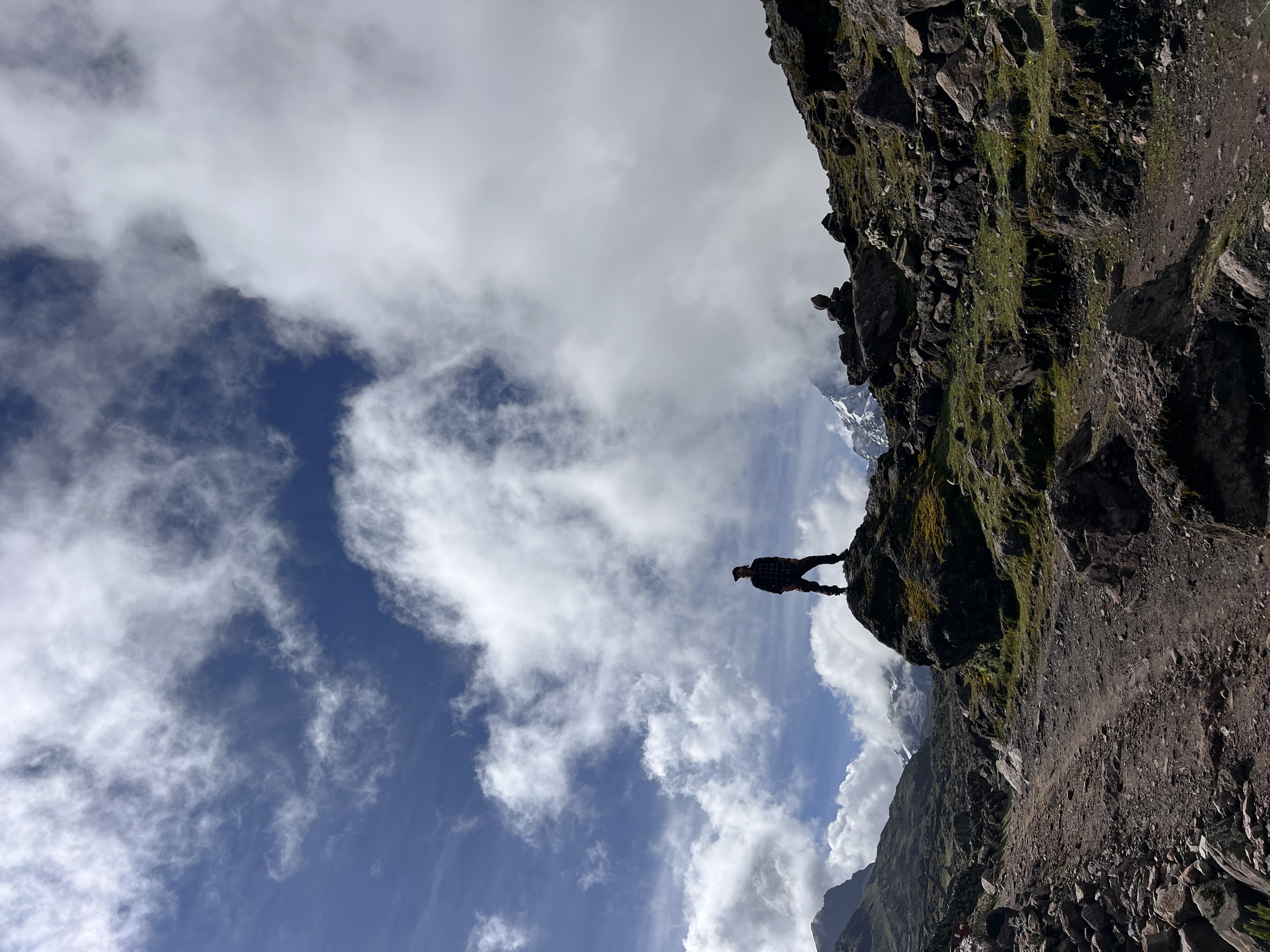 The trail up to Ausangate, Peru